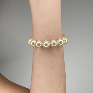 !! PEARL BRACELET BUNDLE !! (3 ITEMS)